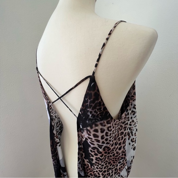 Bebe Woven Leopard Strap Back Tank Top - Picture 6 of 8